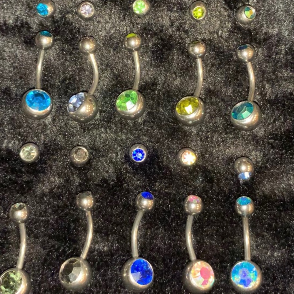 10 pc belly button ring set +10 extra bulbs✨